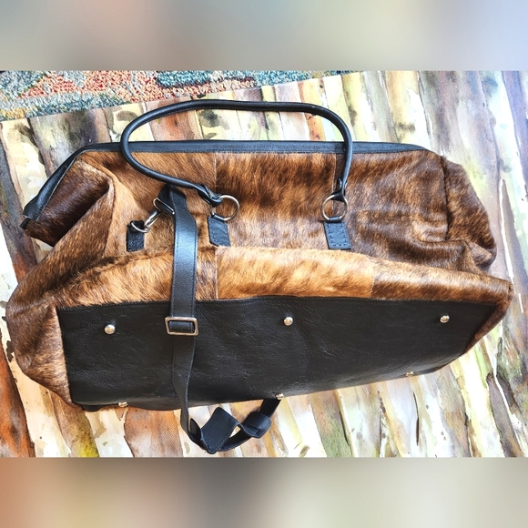 BIG BAD Cowhide Weekender BS TRADING Old West Brown Cow Fur Texas Satchel NEW - Picture 10 of 16